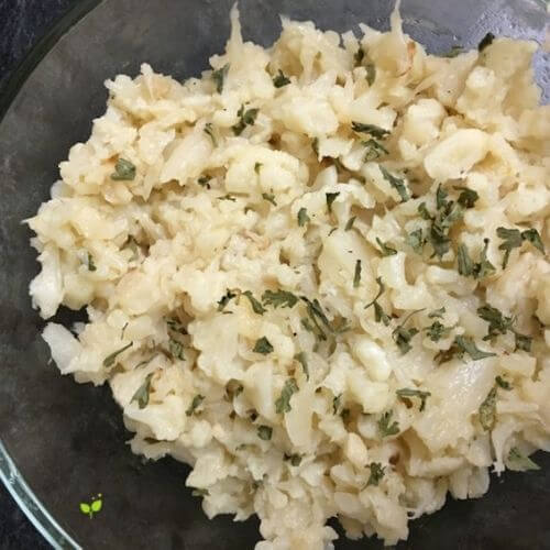 Glass bowl with AIP mashed cauliflower with garlic | The Radiant Root